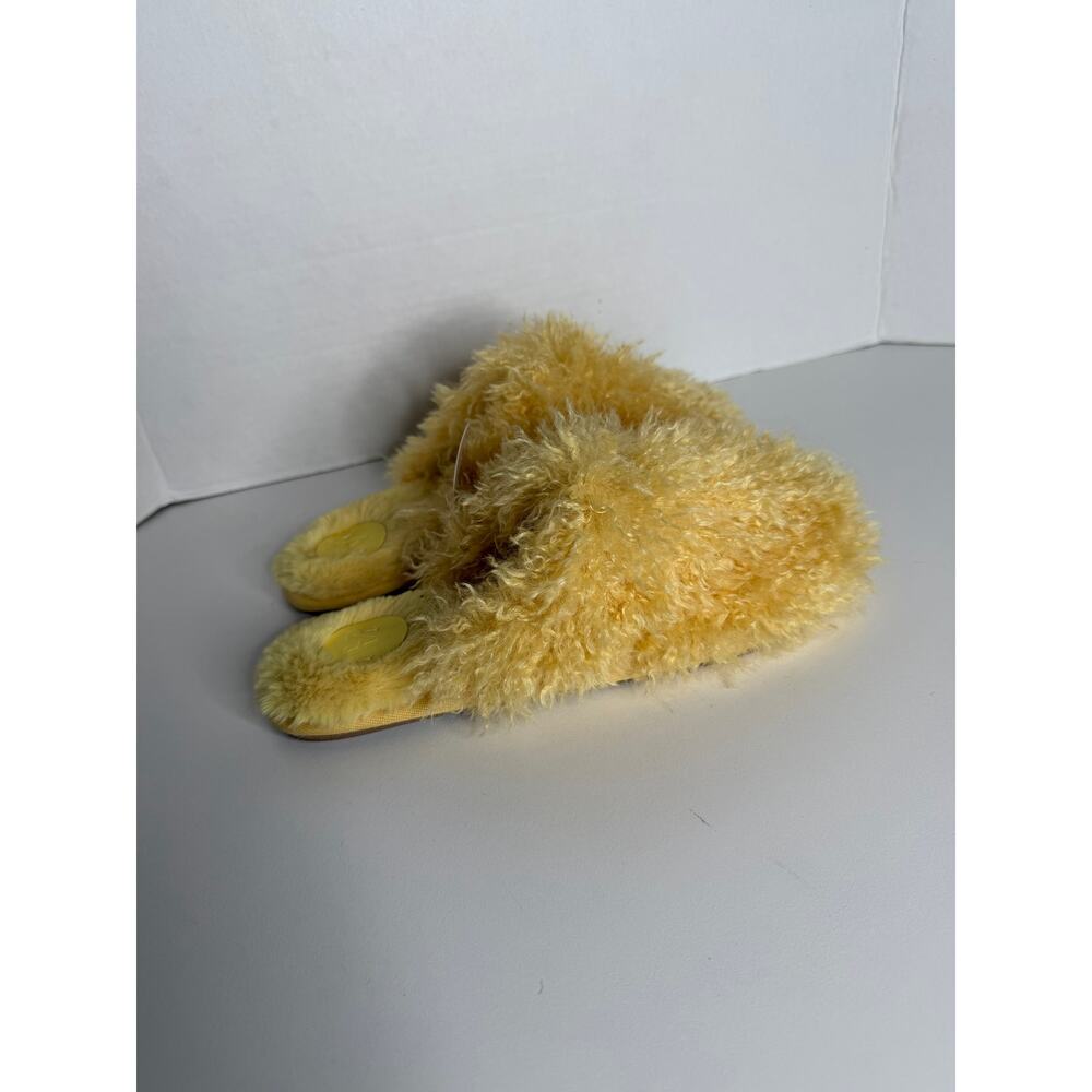 NEW Anthropologie Womens Fuzzy Yellow Slide Slippers Small/ Medium - Picture 5 of 7